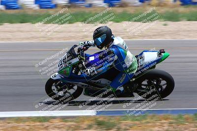 media/Apr-30-2023-CRA (Sun) [[020fcf5d43]]/Race 6-400 Expert-Amateur Supersport/